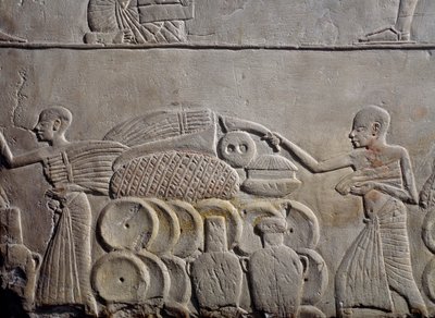 Ruoan järjestely varastoihin, kalkkikiviseinän reljeef, Horemhebin memfitistä haudasta Saqqarassa, Egyptin sivilisaatio, Uusi kuningaskunta, dynastia XVIII tekijältä Egyptian 18th Dynasty