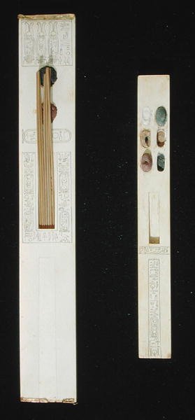 Kaksi palettia, Tutankhamonin haudasta, Kuninkaiden laaksosta, Uusi valtakunta, noin 1353-1327 eKr. tekijältä Egyptian 18th Dynasty