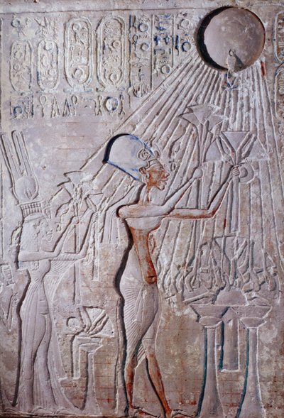 matala reliefi kuningas Akhenatenista ja kuningatar Nefertitistä, joka palvoo auringonjumala Aton tekijältä Egyptian 18th Dynasty
