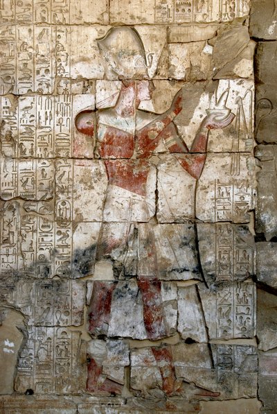 Muinainen egyptiläinen taide: Matala kohokuvio Sethi I:n (Sety tai Seti I) temppelin pylväässä tekijältä Egyptian 19th Dynasty