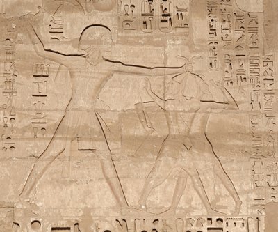 Vihollisten joukkomurhan kohtaus, Horuksen temppeli, Edfu tekijältä Egyptian 19th Dynasty