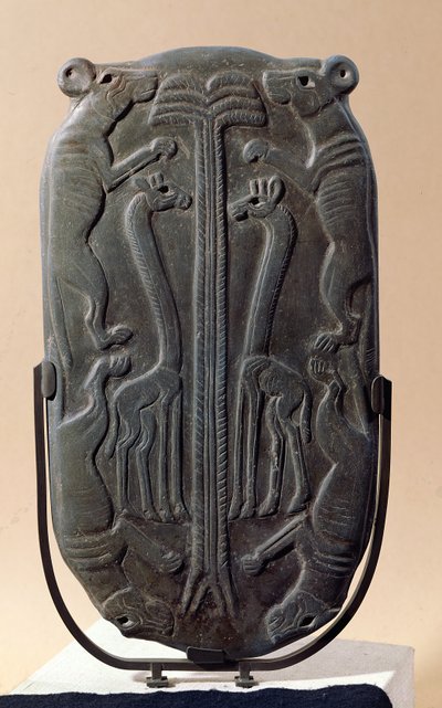 Paletti, jossa on neljä koiraa ja kaksi kirahvia palmulla, Thinite Period (liuske) tekijältä Egyptian 1st Dynasty