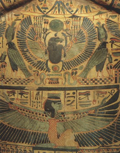 Capa de múmia com divindade alada protegendo o escaravelho, símbolo da eternidade finlandesa tekijältä Egyptian 22nd Dynasty
