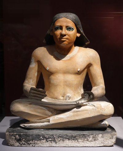 Kyyhöttävä kirjuri, 5. dynastia (veistos) tekijältä Egyptian 5th Dynasty