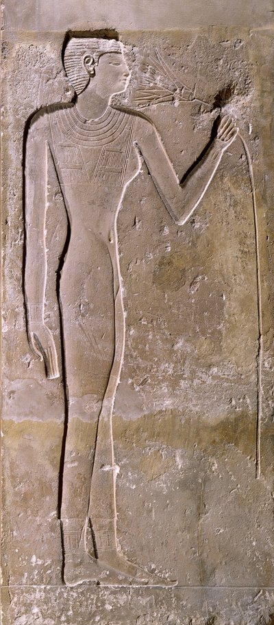 Pilari, joka kuvaa naista, joka haisee lootuksenkukan, Vanha kuningaskunta, 2423-2263 eKr. tekijältä Egyptian 5th Dynasty