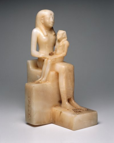 Pepy II ja hänen äitinsä kuningatar Meryreankhnes, mahdollisesti Saqqarasta, vanhasta kuningaskunnasta (kalsiitti) tekijältä Egyptian 6th Dynasty Egyptian 6th Dynasty