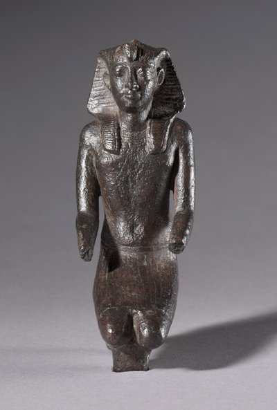 Polvistuvan kuninkaan patsas, kreikkalais-roomalainen aika, 304-30 eaa. tekijältä Egyptian Ptolemaic Period