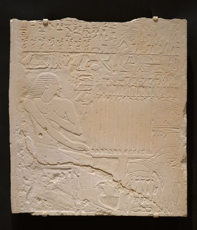Reliefi Khnumtin haudasta, noin 2345-2184 eaa. (valkoinen kalkkikivi). tekijältä Egyptian School