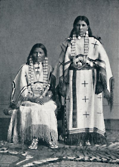 Pohjois-Amerikan intiaanit, 1912 tekijältä Elliott and Fry