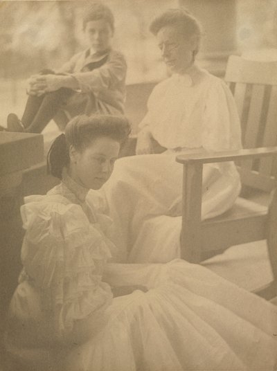Ryhmämuotokuva, c. 1900. tekijältä Ema Spencer