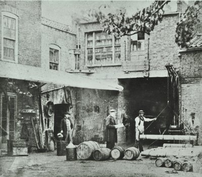 231-235 Kings Road: takakorkeus, Lontoo, 1890 tekijältä English Photographer