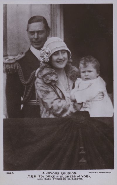 Iloinen jälleennäkeminen, TRH Yorkin herttua ja herttuatar vauvan prinsessa Elizabethin kanssa (m/v kuva) tekijältä English Photographer