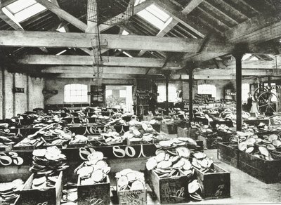 Bull Wharf, Shell Warehousen sisätilat, Lontoo, 1890 tekijältä English Photographer