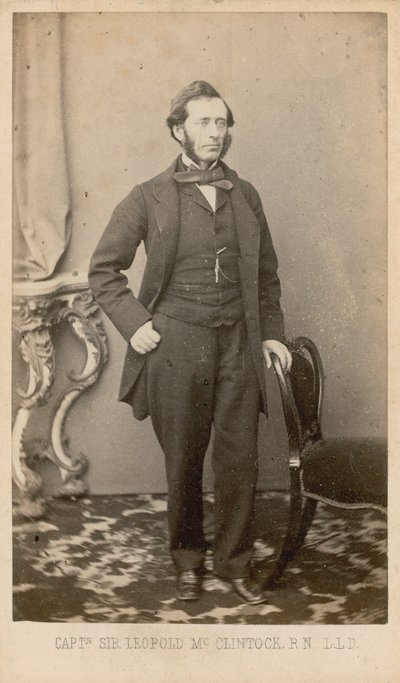 Kapteeni Sir Leopold McClintock tekijältä English Photographer