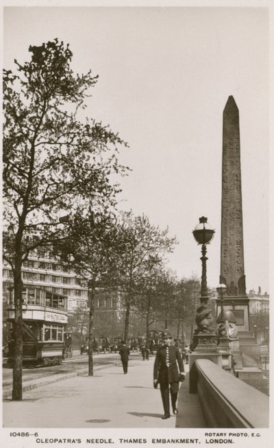 Cleopatras Needle, Thames Embankment, Lontoo tekijältä English Photographer