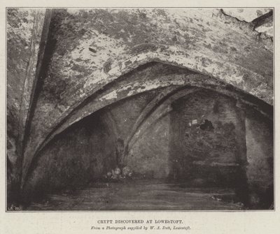 Crypt löydettiin Lowestoftista tekijältä English Photographer