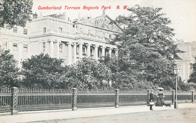 Cumberland Terrace Regents Parkissa tekijältä English Photographer