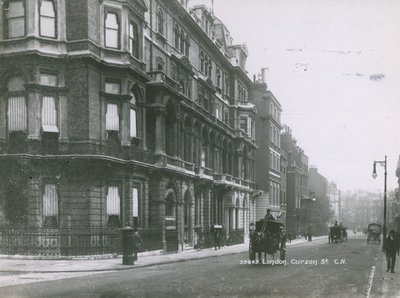 Curzon Street, Lontoo tekijältä English Photographer
