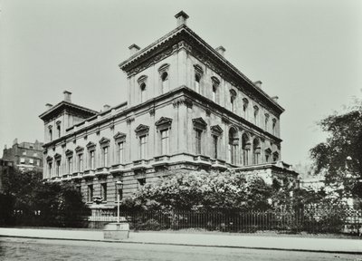 Dorchester House, Park Lane, Westminster LB, 1896 tekijältä English Photographer