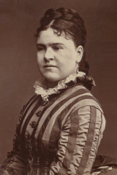Edith Wynne tekijältä English Photographer