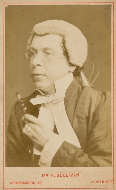 Fred Sullivan tekijältä English Photographer