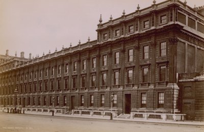 Yleiskuva Whitehallin sisäministeriöstä tekijältä English Photographer