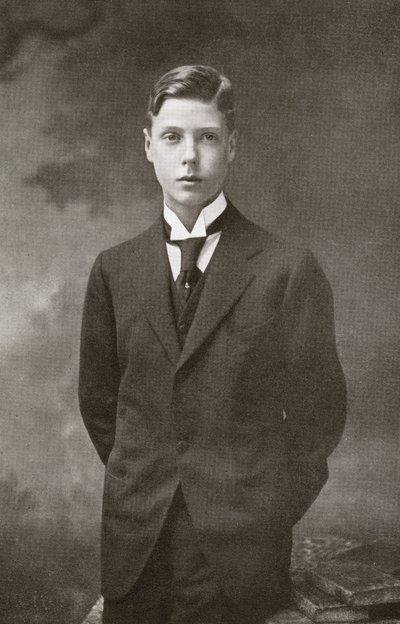 HRH Prince Edward, The Year 1912 -julkaisusta, julkaistu Lontoossa 1913 tekijältä English Photographer