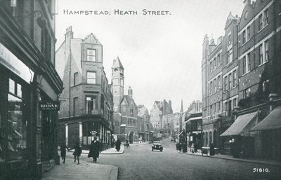 Heath Street Hampsteadissa tekijältä English Photographer