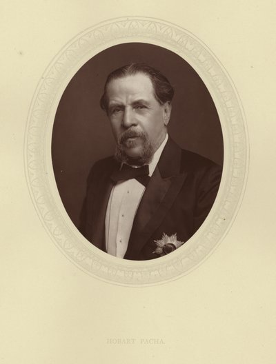 Hobart Pacha tekijältä English Photographer