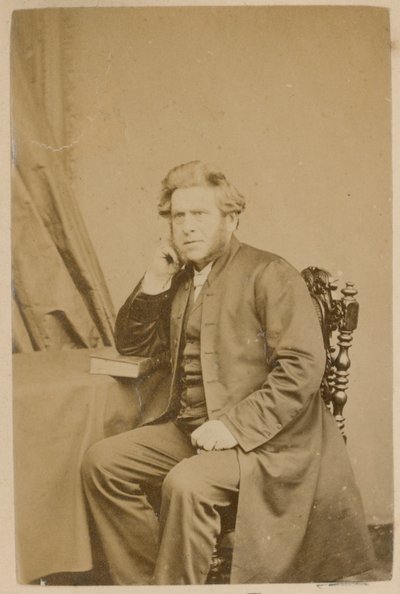 J C Miller, Greenwichin kirkkoherra tekijältä English Photographer