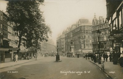 Knightsbridge, Lontoo tekijältä English Photographer