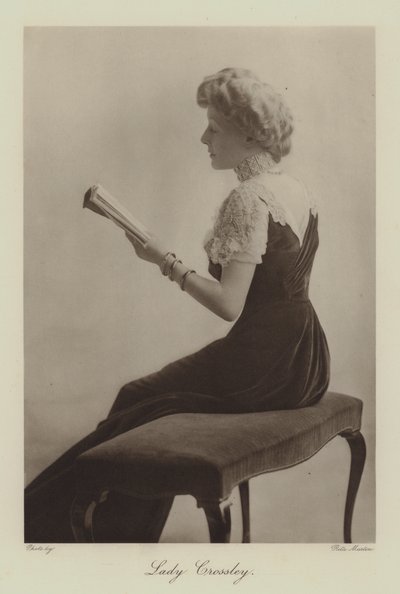 Lady Crossley (s/w valokuva) tekijältä English Photographer