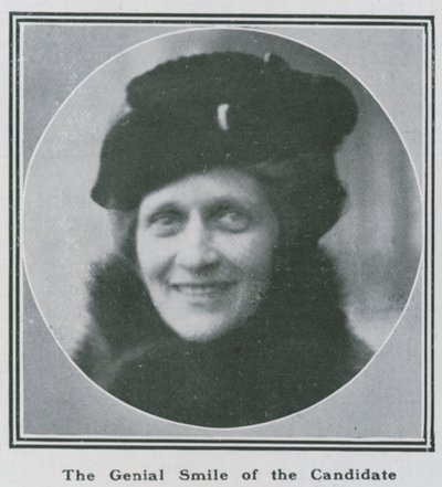 Lady Nancy Astor: Ehdokkaan nerokas hymy tekijältä English Photographer