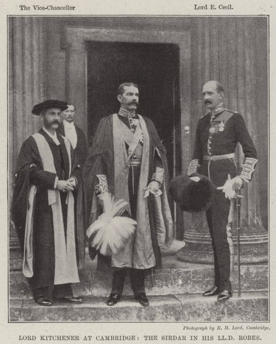 Lord Kitchener Cambridgessa, Sirdar LLD-vaatteissaan tekijältä English Photographer