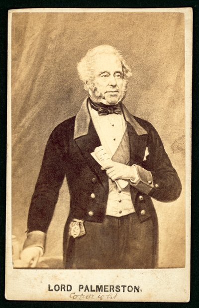 Lordi Palmerston (s/w-kuva) tekijältä English Photographer