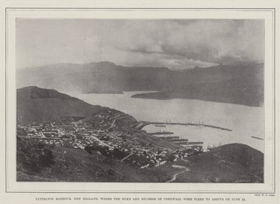 Lyttelton Harbour, Uusi-Seelanti, jonne Cornwallin herttua ja herttuattaren oli määrä saapua 22. kesäkuuta tekijältä English Photographer