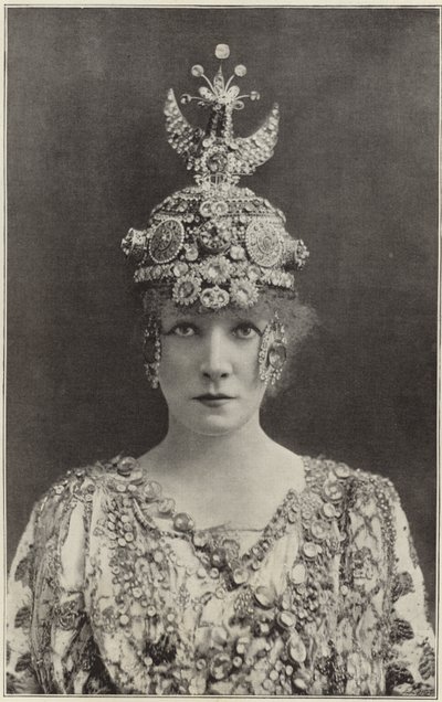 Madame Sarah Bernhardt Theodorana tekijältä English Photographer