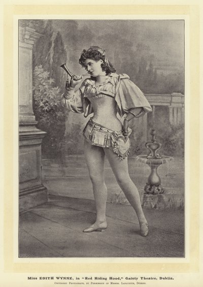 Neiti Edith Wynne, roolissa Punahilkka, Gaiety-teatteri, Dublin. tekijältä English Photographer