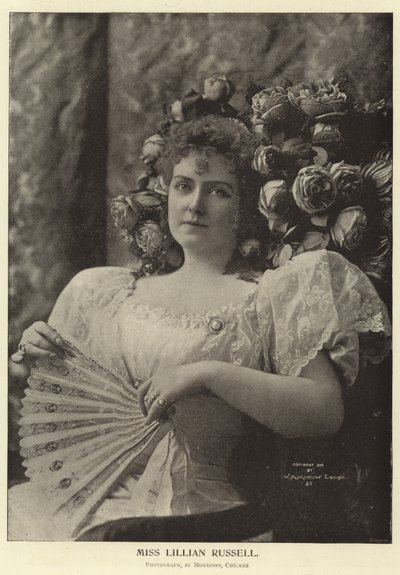Neiti Lillian Russell tekijältä English Photographer