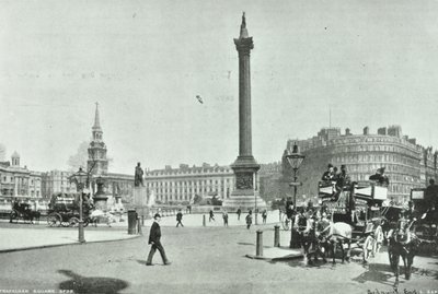 Nelsons Column, Trafalgar Square, Westminster LB: katsot luoteeseen Cockspur Streetiltä, 1898 tekijältä English Photographer