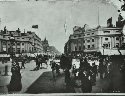 Oxford Circus, Westminster LB: katso itään, 1895 tekijältä English Photographer