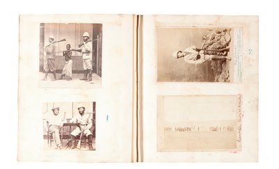 Sivuja albumista, joka kuuluu Henry Morton Stanleylle (m/v kuva) tekijältä English Photographer