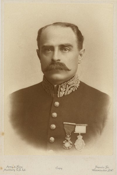 Francis Younghusbandin muotokuva (m/w kuva) tekijältä English Photographer