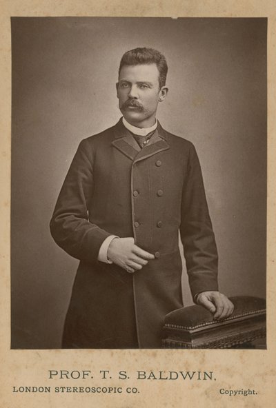 Professori Thomas Scott Baldwinin muotokuva tekijältä English Photographer