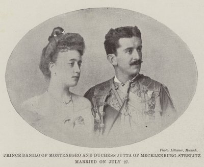 Montenegron prinssi Danilo ja Mecklenburg-Strelitzin herttuatar Jutta avioituivat 27. heinäkuuta tekijältä English Photographer