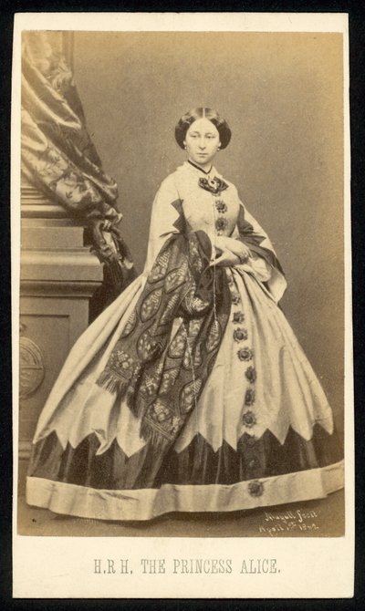 Prinsessa Alice tekijältä English Photographer