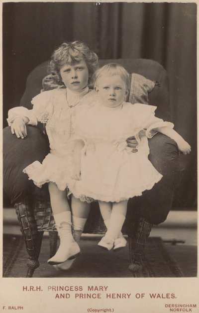 Prinsessa Mary ja Walesin prinssi Henry tekijältä English Photographer