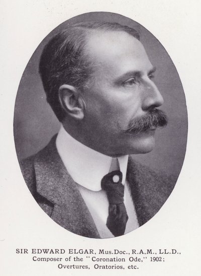 Lontoon tunnetuimmat miehet: Sir Edward Elgar (m/v kuva) tekijältä English Photographer