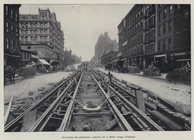 Putken vuorauksen asentaminen New York Streetiin (m/w kuva) tekijältä English Photographer