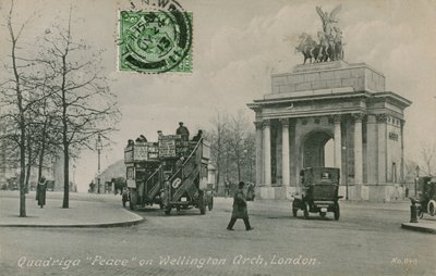 Quadriga Peace Wellington Archissa Lontoossa. Postikortti lähetetty 1913. tekijältä English Photographer